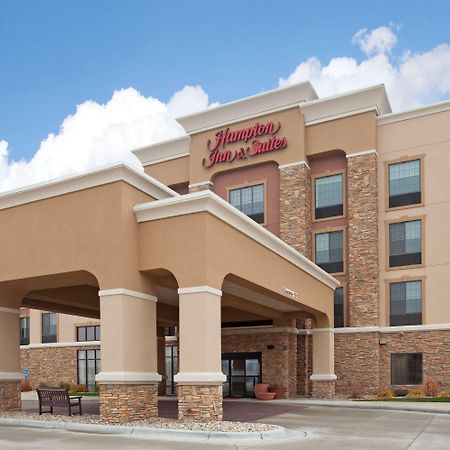 Hampton Inn & Suites Watertown Exterior photo